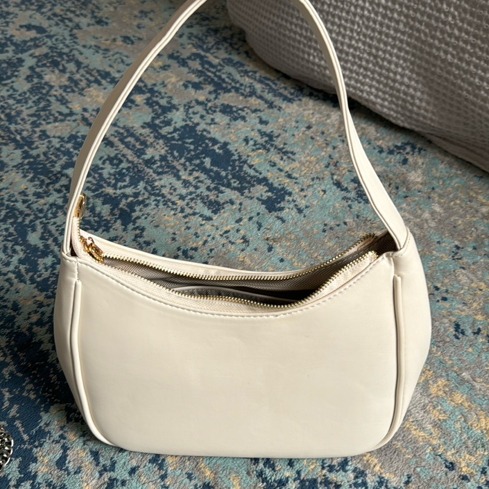 White shoulder bag